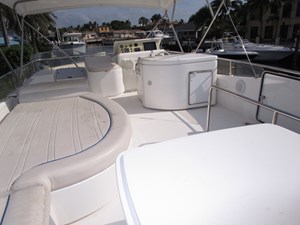PRETTY LADY 40 Flybridge Looking Fwd.   