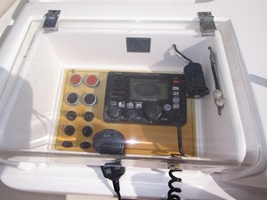 PRETTY LADY 46 Helm Controls   