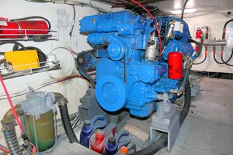 LOVE U 2 63 Engine Aft Stbd