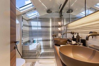 CHAMELEON 44 