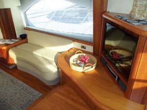 YOUNG GIRL 3 Salon Looking Aft