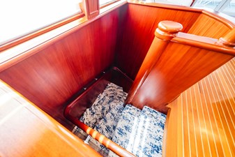 GRACE 6 Private Master Stairs  