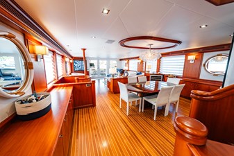 GRACE 9 Dining Salon Looking Aft  