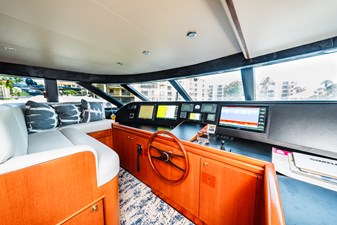 GRACE 37 Pilothouse  