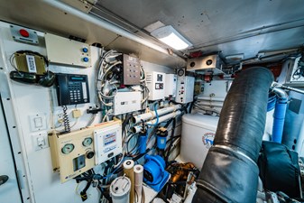 GRACE 73 Outboard Port Engine  