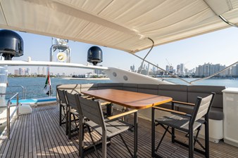 SG 9 Flybridge