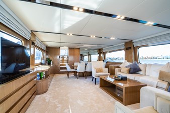 SG 11 Main deck saloon