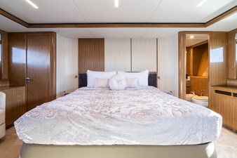 SG 18 Master cabin