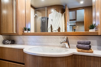 SG 21 Master cabin ensuite