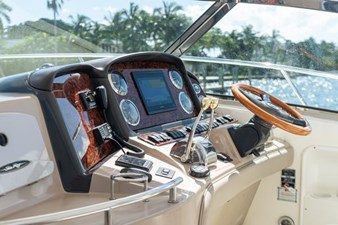 Sea Ray 420 Sundancer 16 