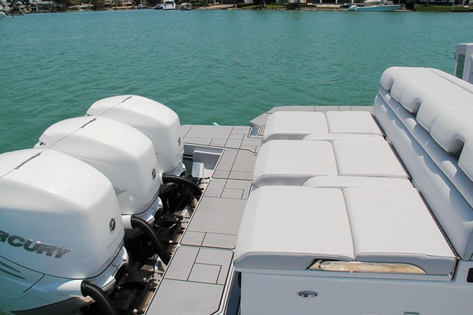 3 X 400HP MERCURY ENGINE