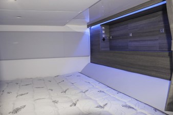 AVIARA AV40 OB 20 DOUBLE CABIN