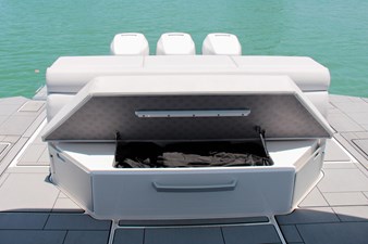 AVIARA AV40 OB 37 AFT SEATING STORAGE