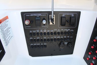 AVIARA AV40 OB 42 INSTRUMENT PANEL