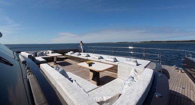 Main deck forward