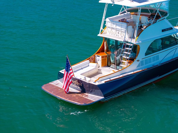 2014 Hinckley Talaria 48 BAREFOOT