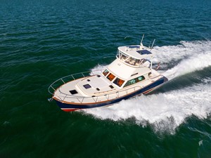 BAREFOOT 2 2014 Hinckley Talaria 48 BAREFOOT