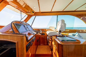 BAREFOOT 46 2014 Hinckley Talaria 48 BAREFOOT