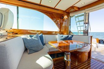 BAREFOOT 44 2014 Hinckley Talaria 48 BAREFOOT