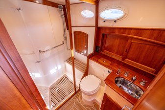BAREFOOT 63 2014 Hinckley Talaria 48 BAREFOOT
