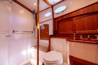 BAREFOOT 64 2014 Hinckley Talaria 48 BAREFOOT
