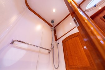 BAREFOOT 67 2014 Hinckley Talaria 48 BAREFOOT