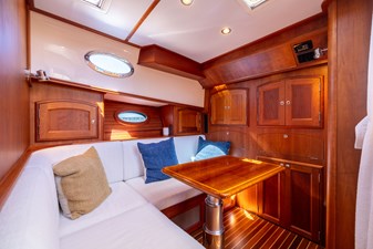 BAREFOOT 57 2014 Hinckley Talaria 48 BAREFOOT