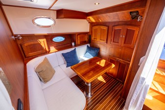BAREFOOT 58 2014 Hinckley Talaria 48 BAREFOOT