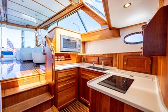 BAREFOOT 51 2014 Hinckley Talaria 48 BAREFOOT