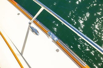 BAREFOOT 21 2014 Hinckley Talaria 48 BAREFOOT