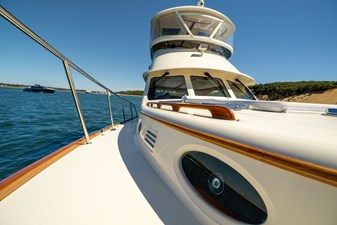 BAREFOOT 18 2014 Hinckley Talaria 48 BAREFOOT