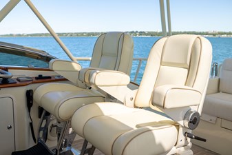 BAREFOOT 29 2014 Hinckley Talaria 48 BAREFOOT