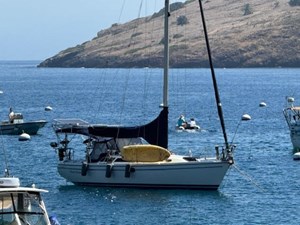 HAKUNA MATATA 47 At anchor