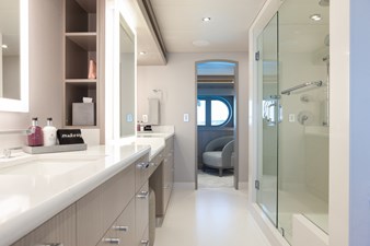 NO BAD IDEAS 27 Master Ensuite