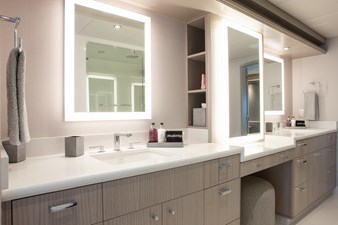 NO BAD IDEAS 28 Master Ensuite