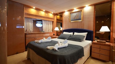 TWINS PC 5 Master Cabin2