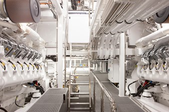 BOARDWALK V 70 BOARDWALK V 2021 FEADSHIP  Motor Yacht Yacht MLS #450472 70