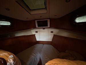 PROSCECCO 14 Forward V Berth