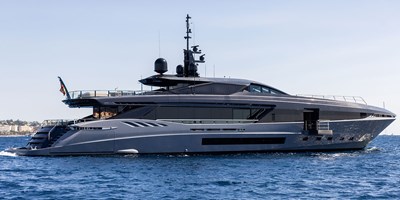 RR 2021 OVERMARINE GROUP Mangusta GranSport 45m Motor Yacht Yacht MLS #450487 1