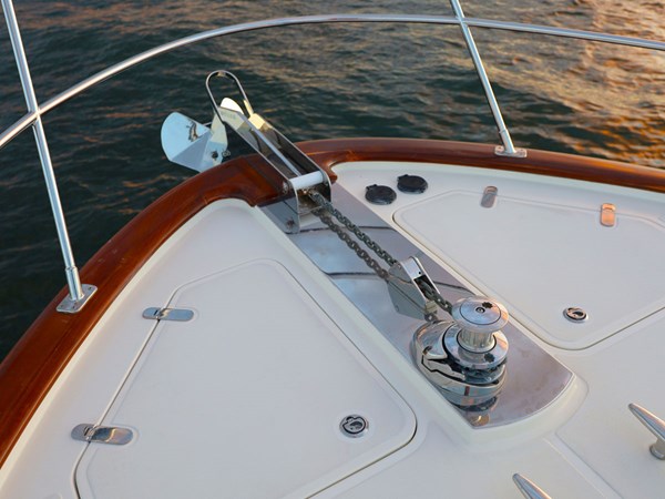 Foredeck Windlass 