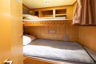 EMOTION 2 68 Crew Cabin