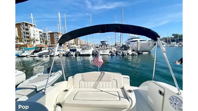 Sea Ray 240 Sundancer 1 
