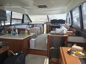 LNT 7 Prestige 550 Saloon 1 