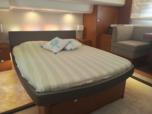 LNT 10 Prestige 550 Main Cabin 1