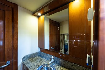 NASA 33 Guest vanity sink/mirror