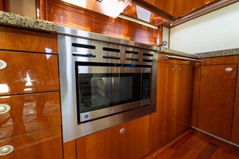 NASA 45 Microwave oven
