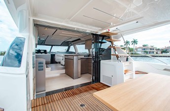 FERRETTI 550 1 