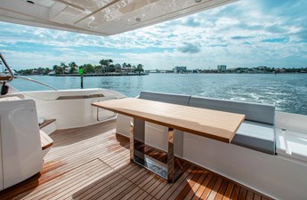 FERRETTI 550 2 