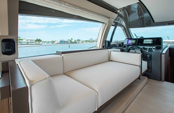 FERRETTI 550 13 