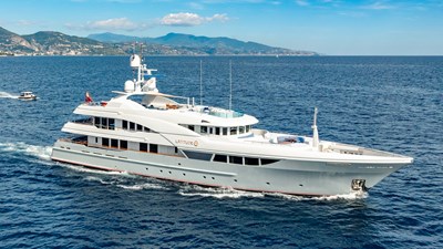 Starboard Side Underway  Tender Following